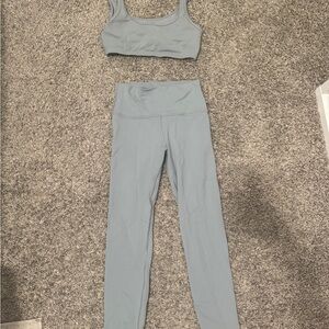 Aritzia workout set